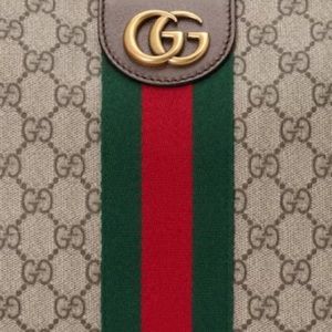 Meet your Posher, Betsy